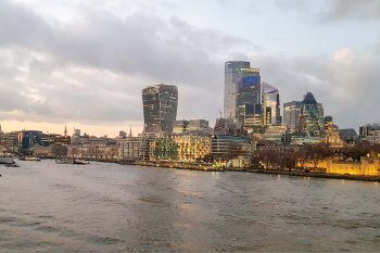 Terminada la fiesta de la coronación, Londres retoma el desafío de recuperarse de la crisis financiera